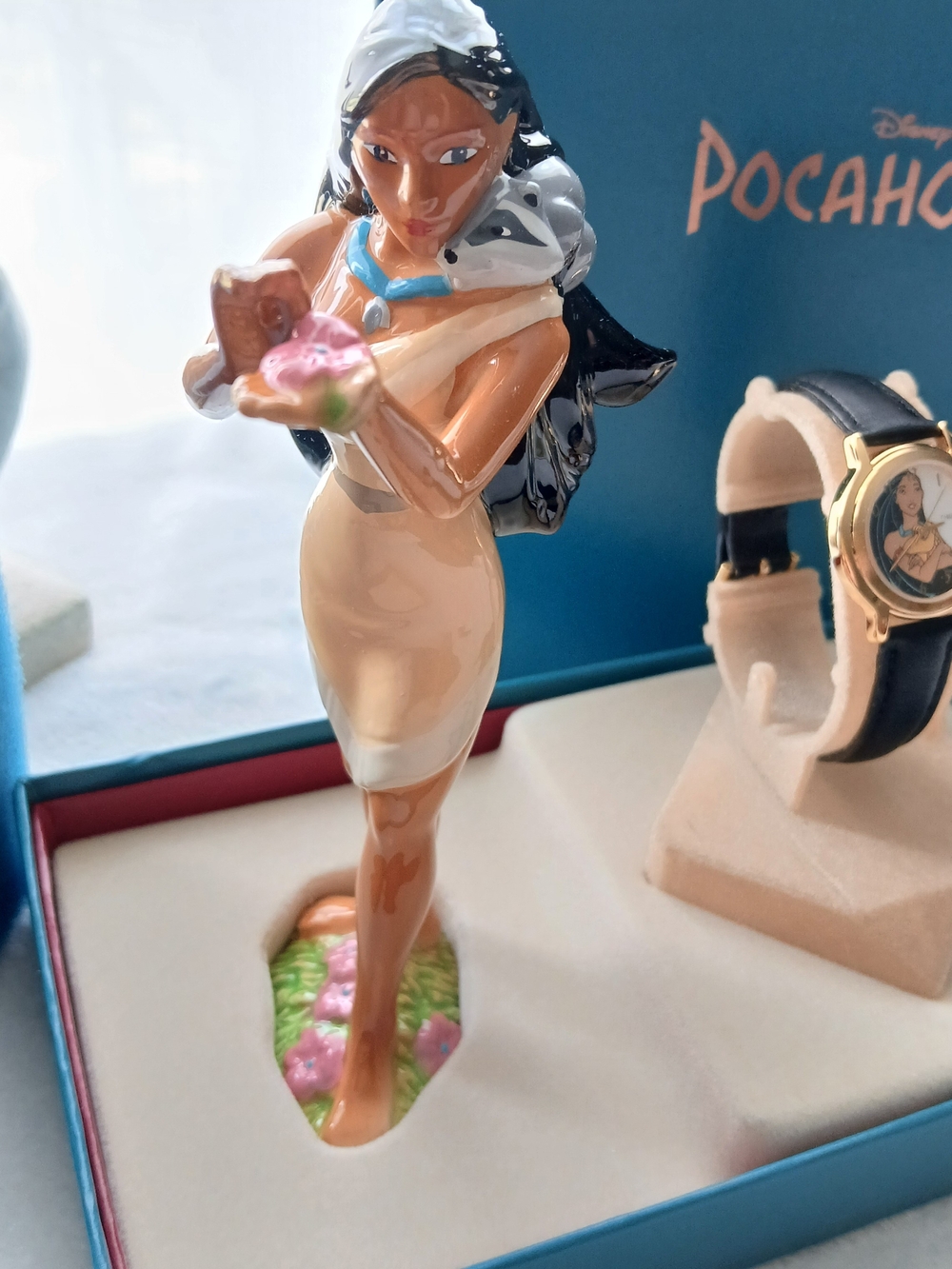 VINTAGE 1995 Disney Pocahontas Timex Watch + Ceramic Figurine BRAND NEW! - Picture 4 of 6